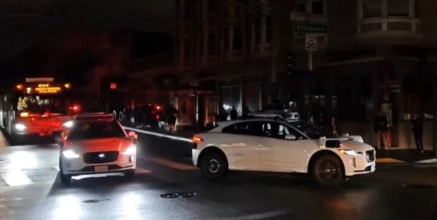 San Francisco y el Caos de los Coches Autónomos