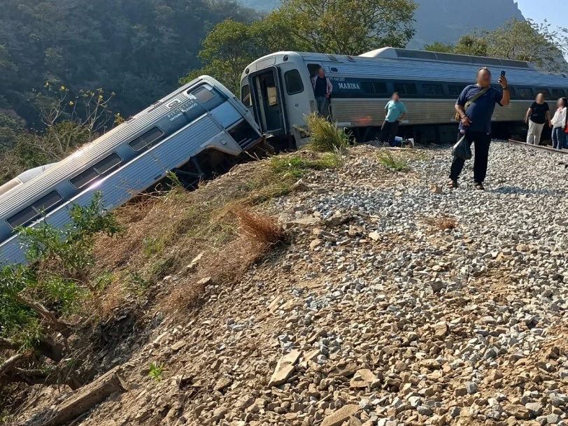 Descarrilamiento del Tren Interoceánico en México: Tragedia y Responsabilidades
