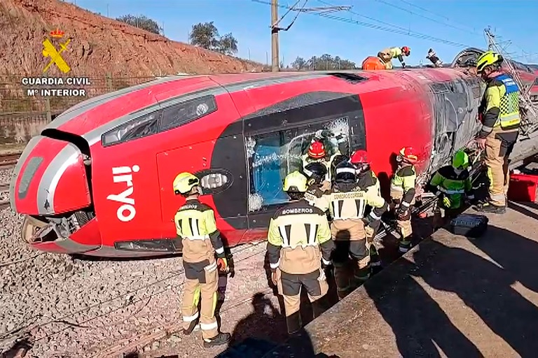 La Tragedia Ferroviaria en España: Causas, Consecuencias y Respuestas