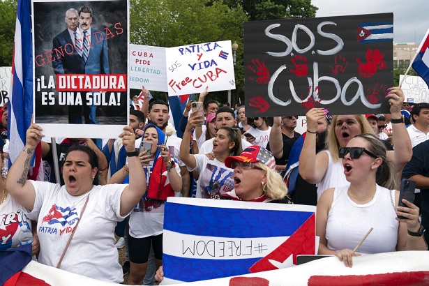 Estados Unidos y Cuba: ¿Un Nuevo Capítulo en la Negociación del Régimen?