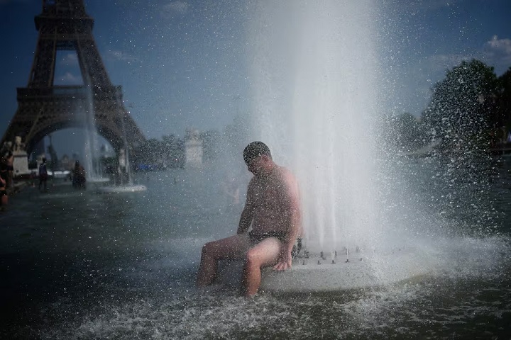 Europa Bajo Fuego y Calor Extremo